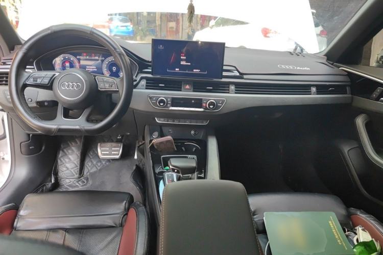 Used Audi A4L 2023 40 TFSI Luxury Dynamic Model
