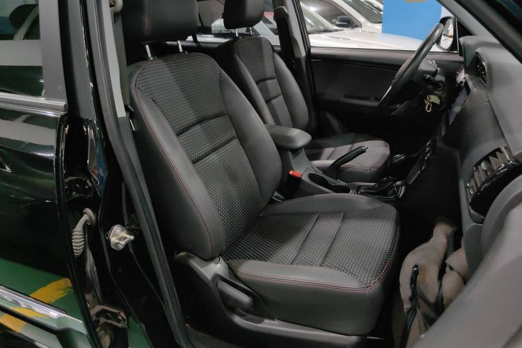 Used Chery Tiggo 3 2016 1.6L CVT ZhiShang Edition
