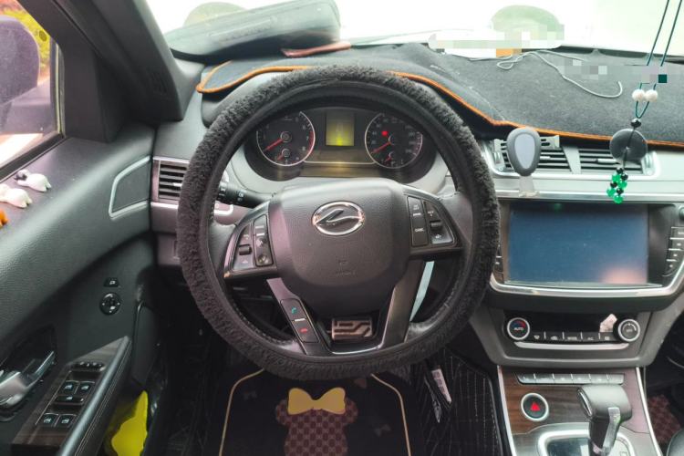 Used Land X7 2015 2.0T Panoramic Prestige Edition
