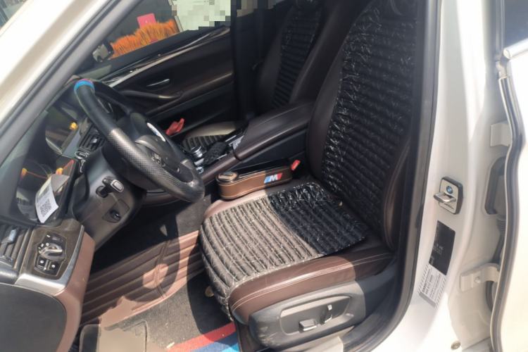 Used BMW 5 Series 2017 525Li Luxury Design Package Left Front Seat