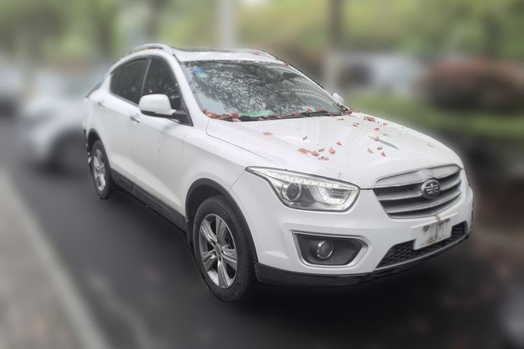 Used Bestune X80 2015 1.8T Automatic Luxury Model Front Right 45 Deg