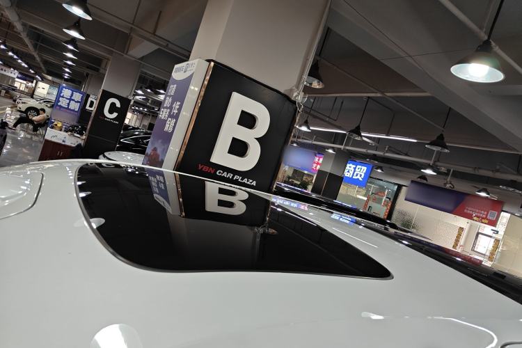 Used Zeekr 009 2024 7-Seater Aisle Version 108 kWh