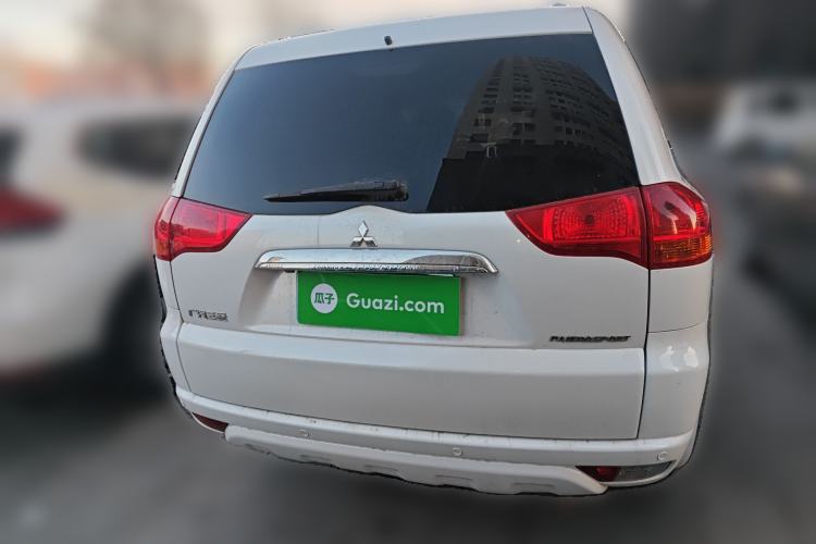 Used Mitsubishi Pajero Sport 2013 3.0L Automatic 4x4 Flagship Edition Rear