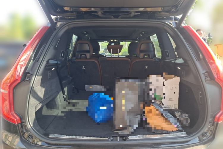 Used Volvo XC90 New Energy 2023 T8 RECHARGE Luxury Prestige 7-Seater Trunk