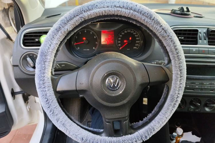 Used Volkswagen Polo 2013 1.4L Manual Comfort Edition
