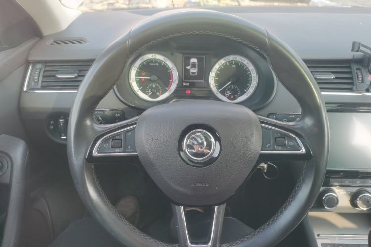 Used Skoda Octavia 2018 TSI280 DSG Luxury Edition