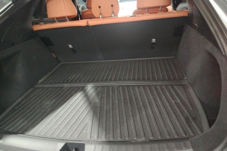 Used ONVO L60 2024 60 kWh Rear-Drive Version
