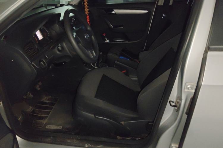 Used Volkswagen Lavida 2013 Revised Classic 1.6L Manual Fashion Edition Left Front Seat