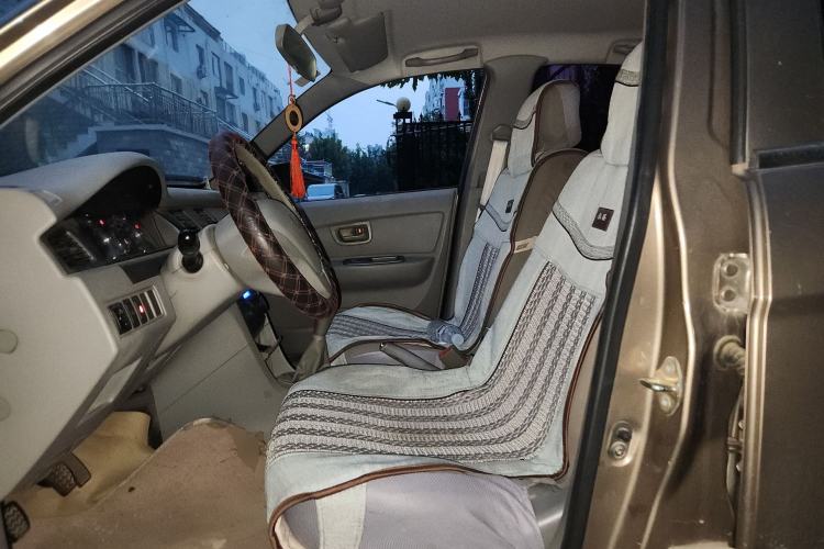 Used FAW Xiali N5 2013 1.3L Manual Luxury Airbag Version
