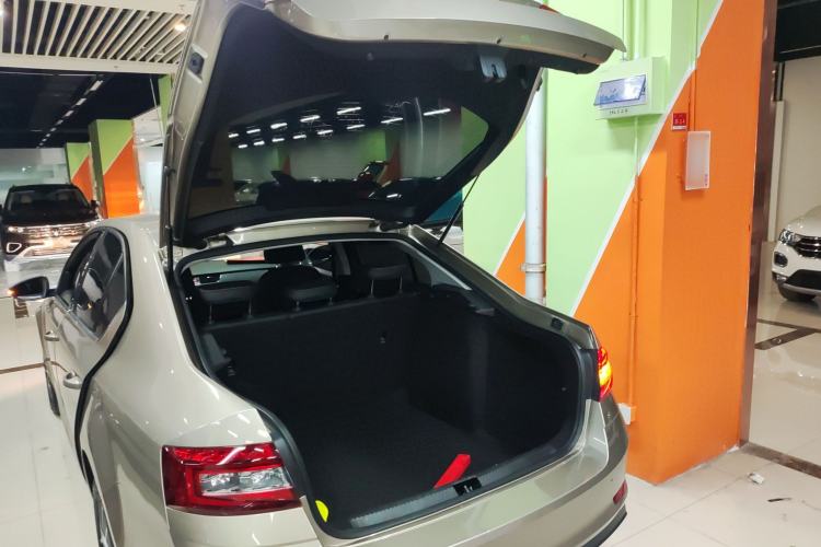 Used Skoda Octavia 2022 1.5L Automatic Comfort Edition Trunk