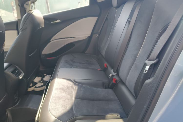 Used Buick Velite 6 2020 Plug-in Hybrid Connected Smart Model Left Rear Seat