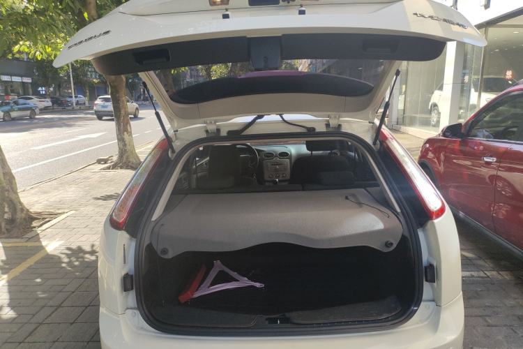 Used Ford Focus 2013 Hatchback Classic 1.8L Automatic Base Model