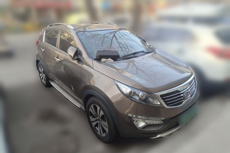 Used Kia Sportage R 2014 2.0L Automatic Two-Wheel Drive DLX Front Right 45 Deg