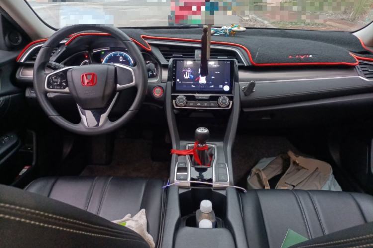 Used Honda Civic 2019 220TURBO Manual Jinkong Edition China V Emission Standard Center Console