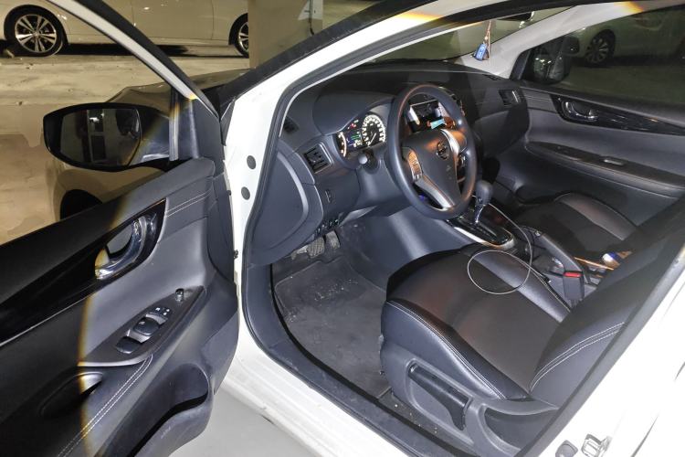 Used Nissan Tiida 2021 1.6L CVT Cool Edition