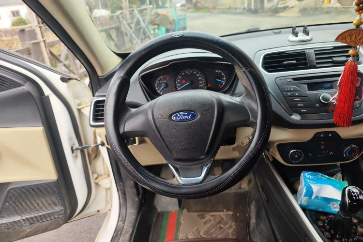 Used Ford Escort 2015 1.5L Manual Comfort Model