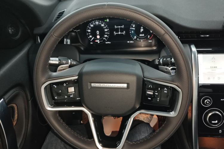 Used Land Rover Discovery Sport 2022 Restyled 249 PS R-Dynamic SE Performance Tech Edition 5 Seats Steering Wheel