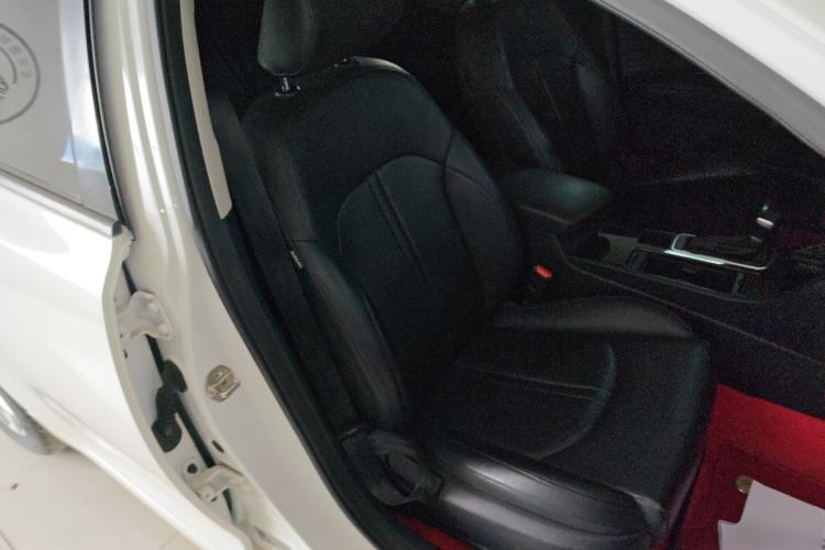 Used Kia K5 2016 1.6T Automatic LUX