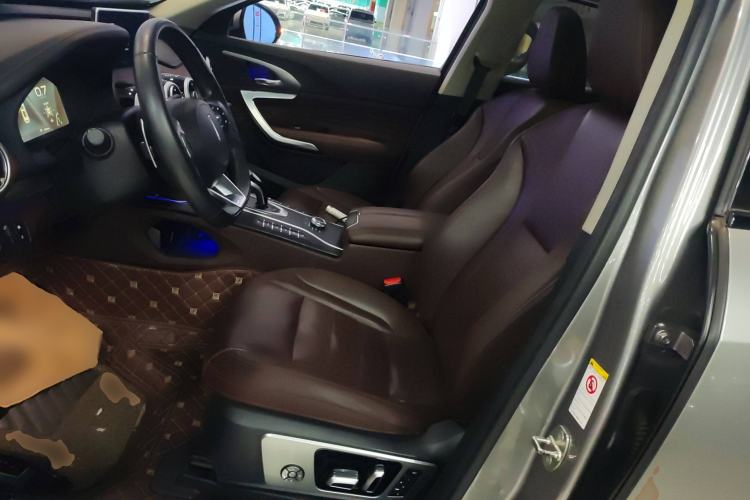 Used Wey VV7 2019 Upgraded Model 2.0T Flagship Version China VI