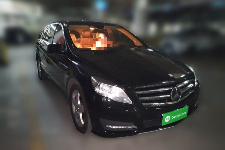 Used Mercedes-Benz R-Class 2014 R 320 4MATIC Luxury Model Front Right 45 Deg