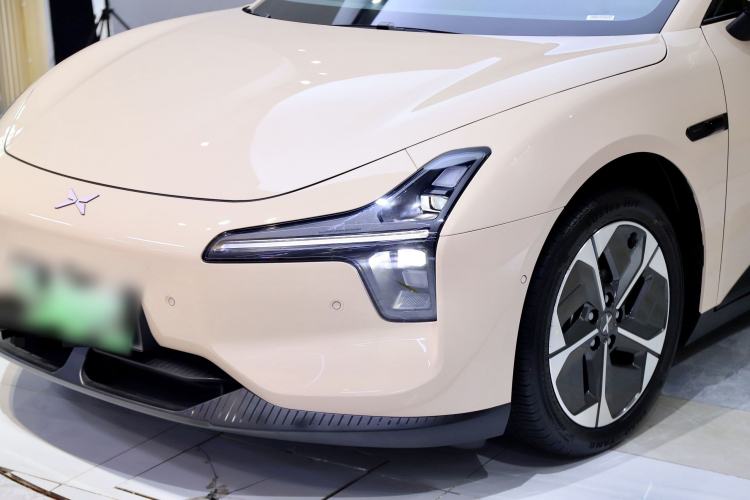 Used XPeng MONA M03 2024 620 with Ultra-Long Range
