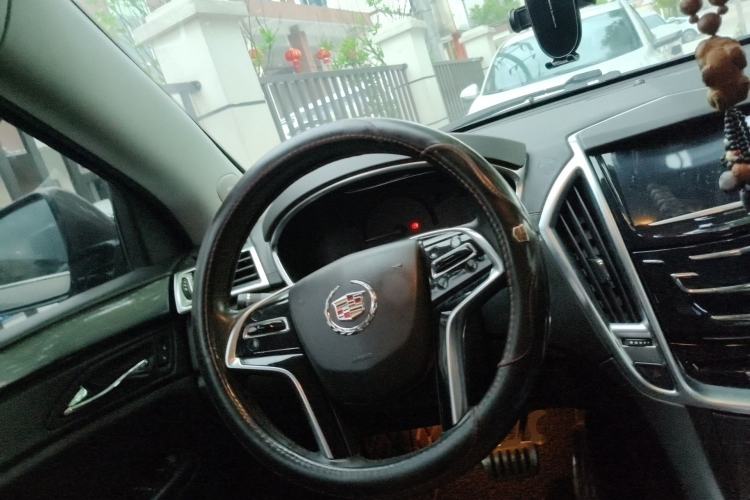 Used Cadillac SRX 2015 3.0L Comfort Version Steering Wheel