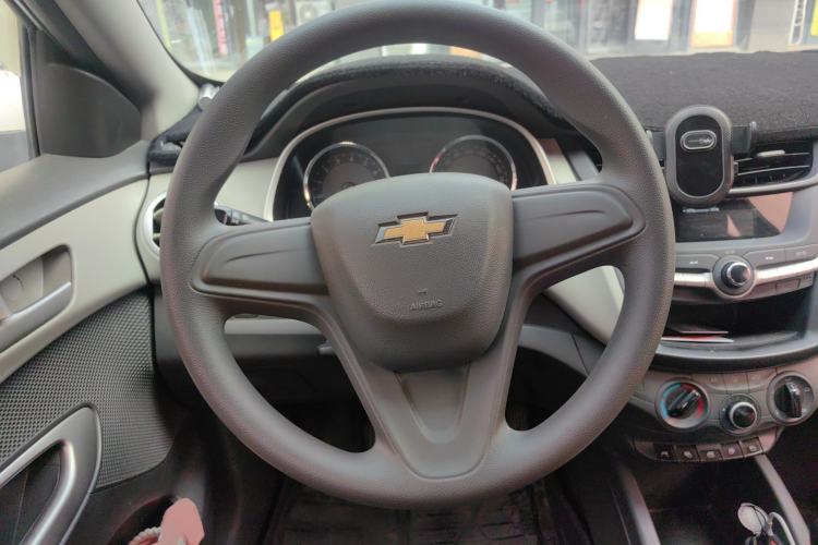 Used Chevrolet Sail 2015 Sail 3 1.5L Manual with Ideal Sunroof Edition
