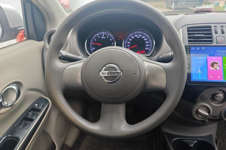 Used Nissan Sunny 2011 1.5XL Manual Deluxe Edition Steering Wheel