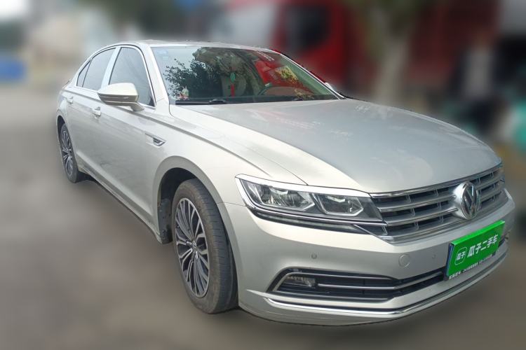 Used Volkswagen Phideon 2019 380TSI Two-Wheel Drive Business Edition China VI Standard