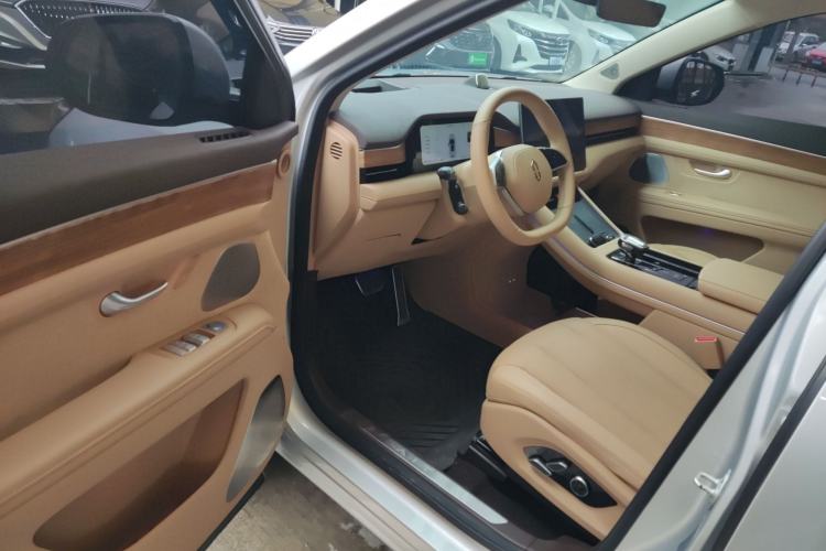 Used Hima AITO M7 2024 1.5T Intelligent Driving Rear-Drive Max Edition 6 Seats
