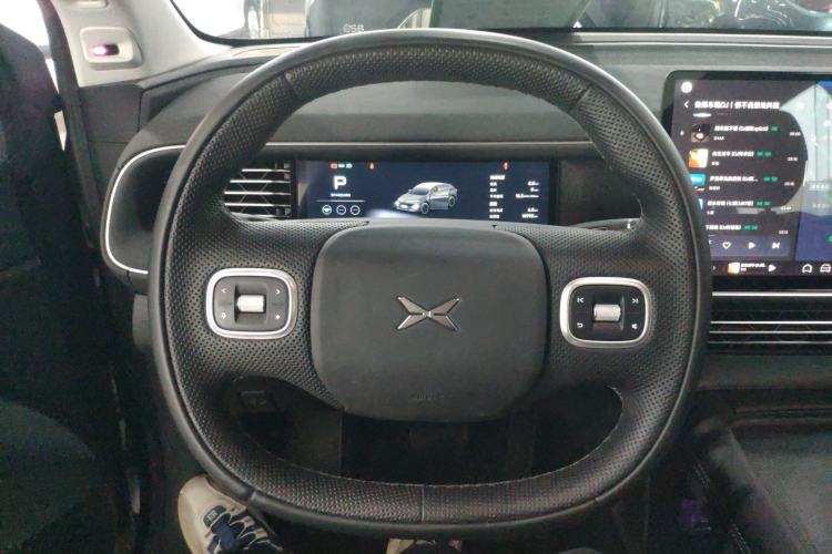 Used XPeng G6 2024 580 Long-Range Plus Steering Wheel