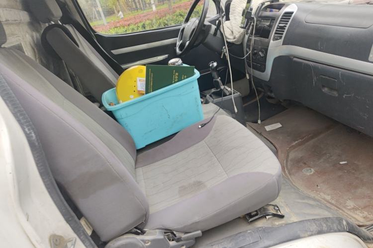 Used Skywell D10 2019 44.6 kWh High-Roof Pure Electric Van Left Rear Seat