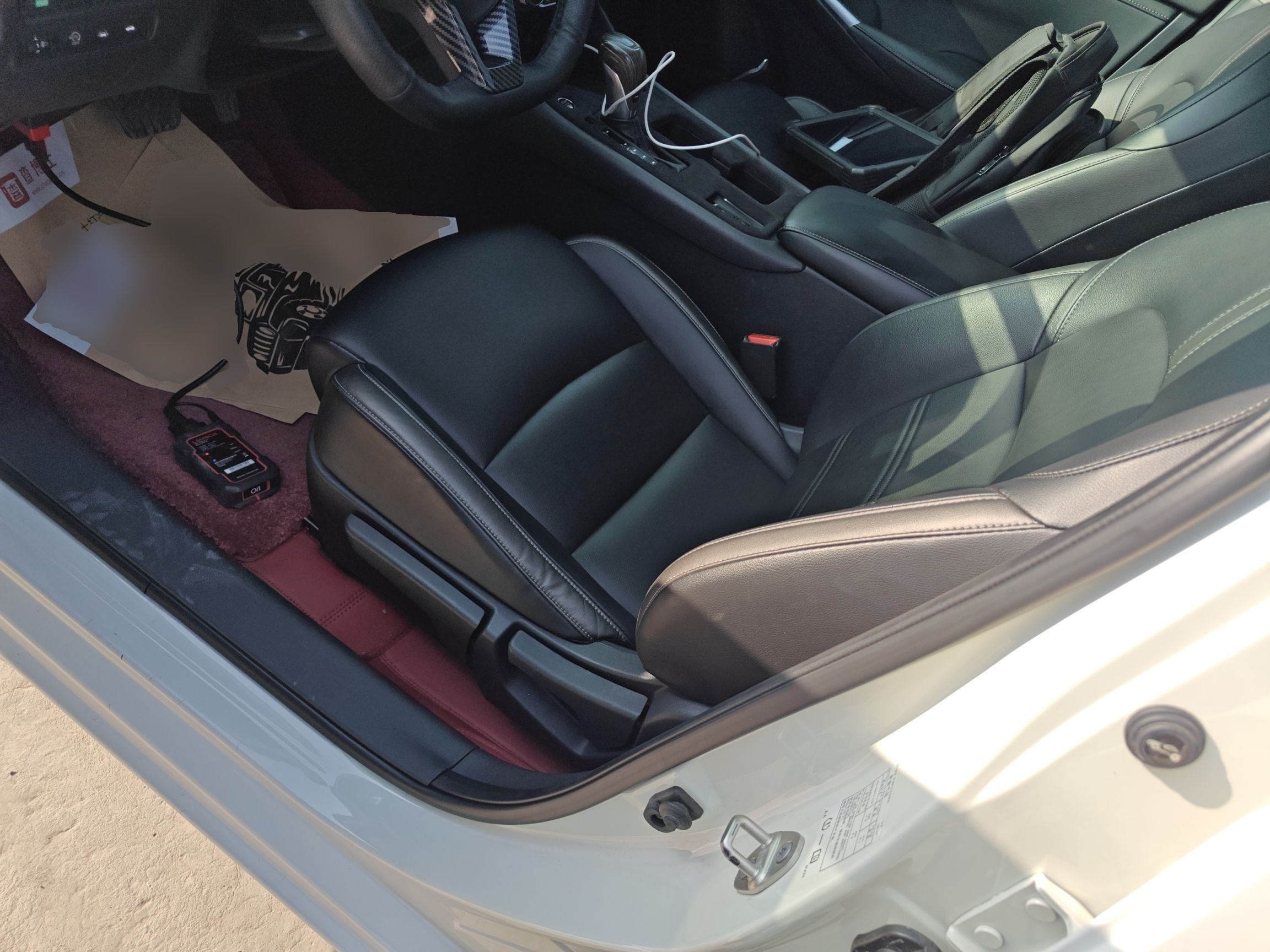 Переднее сиденье в автомобиле