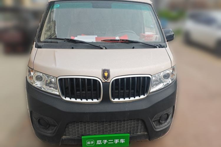 Used Jinbei Hiace X30 2024 1.5L Wealthy Van Model 2/5 Seats
