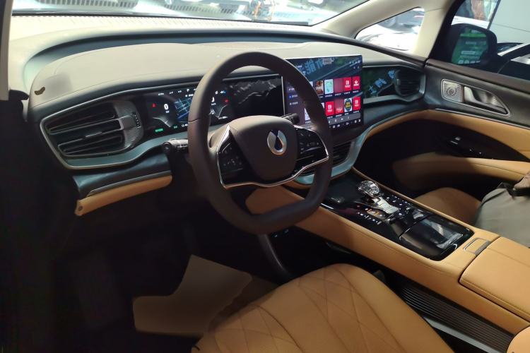 Used Denza D9 2024 EV 620 Premium Model
