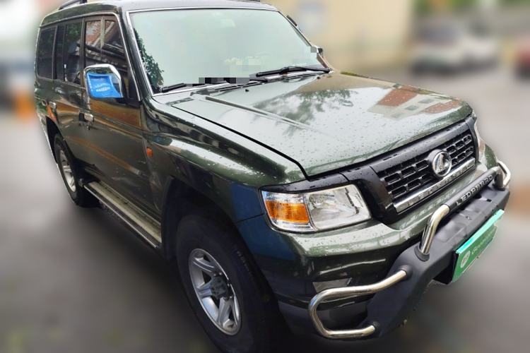 Used Leopaard Q6 2015 2.4L Manual Two-Wheel-Drive Elite Model
