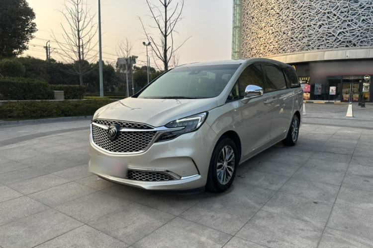 Used Buick GL8 2022 ES Landtrek 653T Luxury Edition