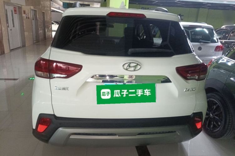 Used Hyundai ix35 2019 2.0L Automatic 2WD Zhiyong·Changxiang Edition China V Standard Rear