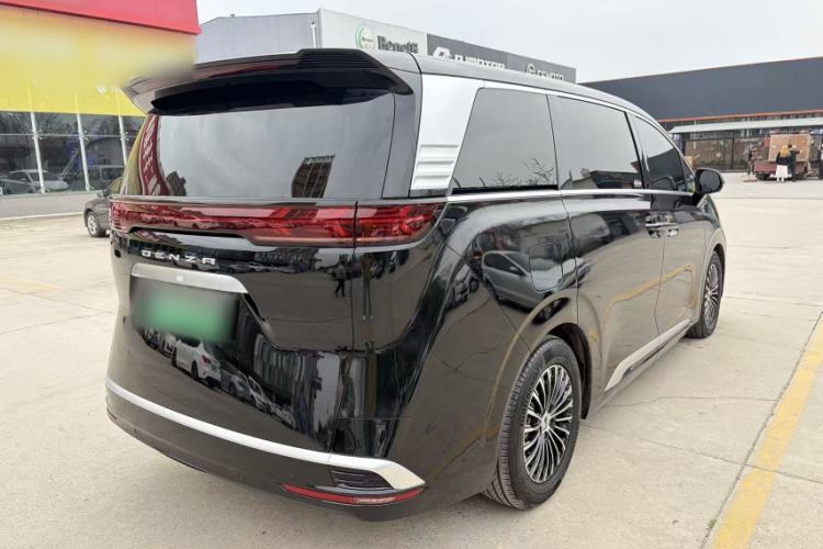 Used Denza D9 2024 DM-i 970 Luxury Model