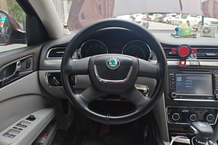 Used Skoda Superb 2010 1.4 TSI DSG Zhiya Edition
