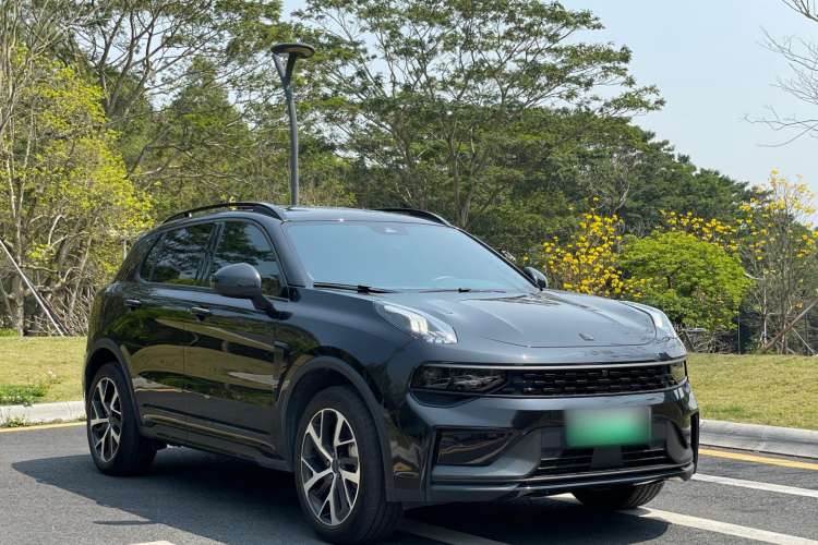 Used Lynk & Co 01 EM-P 2021 1.5TD PHEV Halo Exterior 2