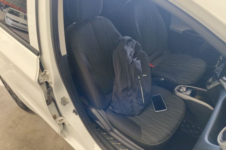 Used CHANGAN Benni E-Star 2021 National Edition Xinyue Version (Fast-Charging Edition) Lithium NMC Right Front Seat