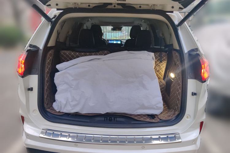 Used Ford Edge 2021 Facelifted PLUS EcoBoost 245 Two-Wheel Drive XLT 7-Seater Trunk