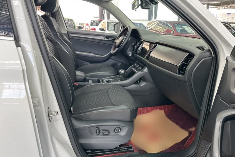 Used Skoda Kodiaq 2018 Facelifted TSI330 5-Seater Two-Wheel-Drive Comfort Edition