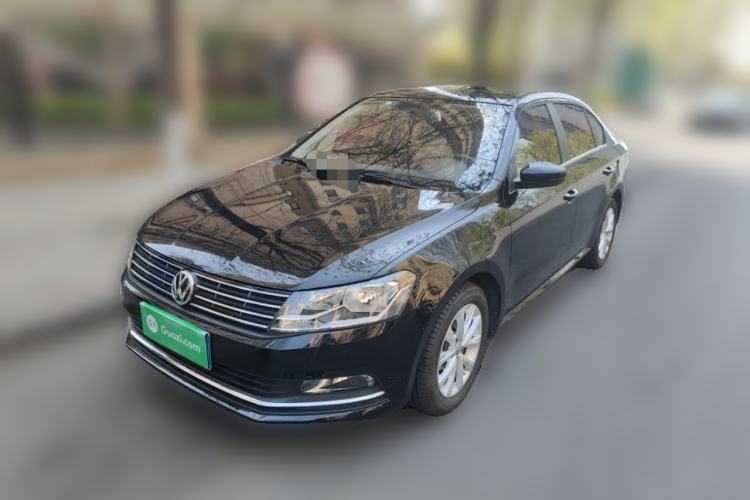 Used Volkswagen Lavida 2015 1.6L Manual Comfort Edition