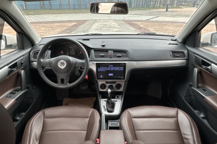 Used Volkswagen Lavida 2013 Revised Classic 1.6L Automatic Fashion Edition
