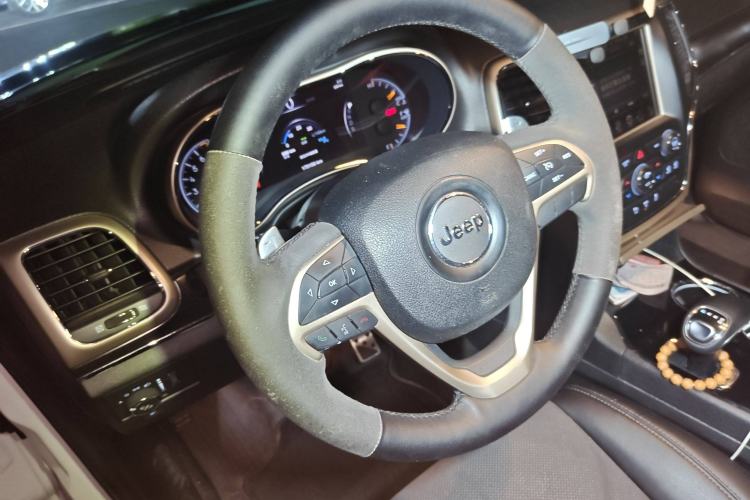 Used Jeep Grand Cherokee 2014 3.6L Elite Navigation Edition
