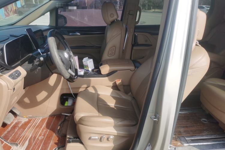 Used Buick GL8 2021 ES Land Cruiser 653T Luxury Edition