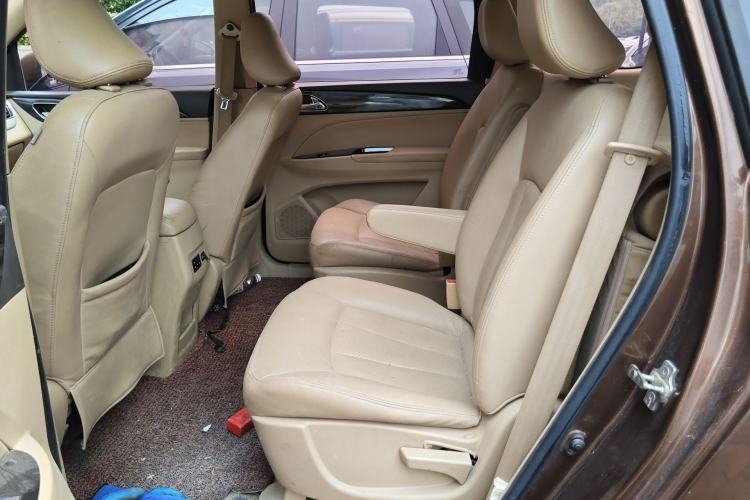 Used Baojun 730 2016 1.5L Manual Luxury Edition 7 Seats Left Rear Seat