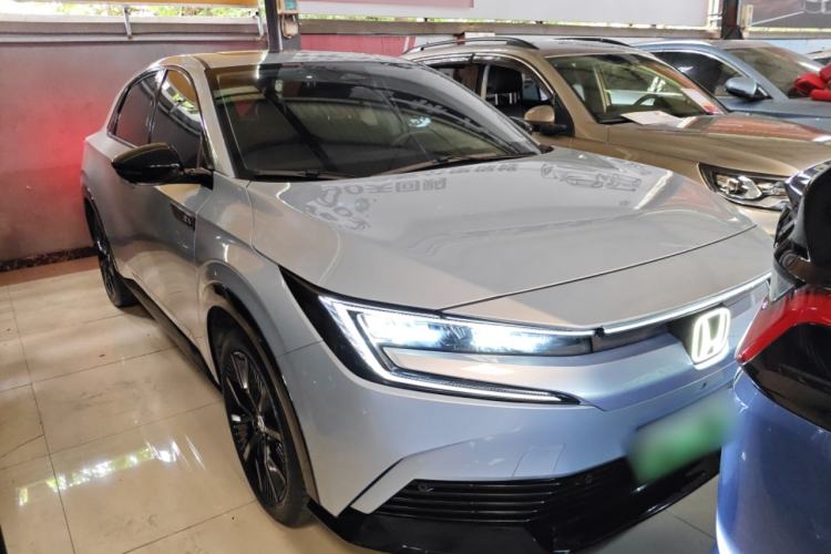 Used Honda e:NP2 2024 Advanced Edition Front Right 45 Deg